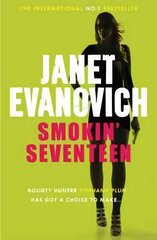 Smokin' Seventeen: A witty mystery full of laughs, lust and high-stakes suspense cena un informācija | Fantāzija, fantastikas grāmatas | 220.lv