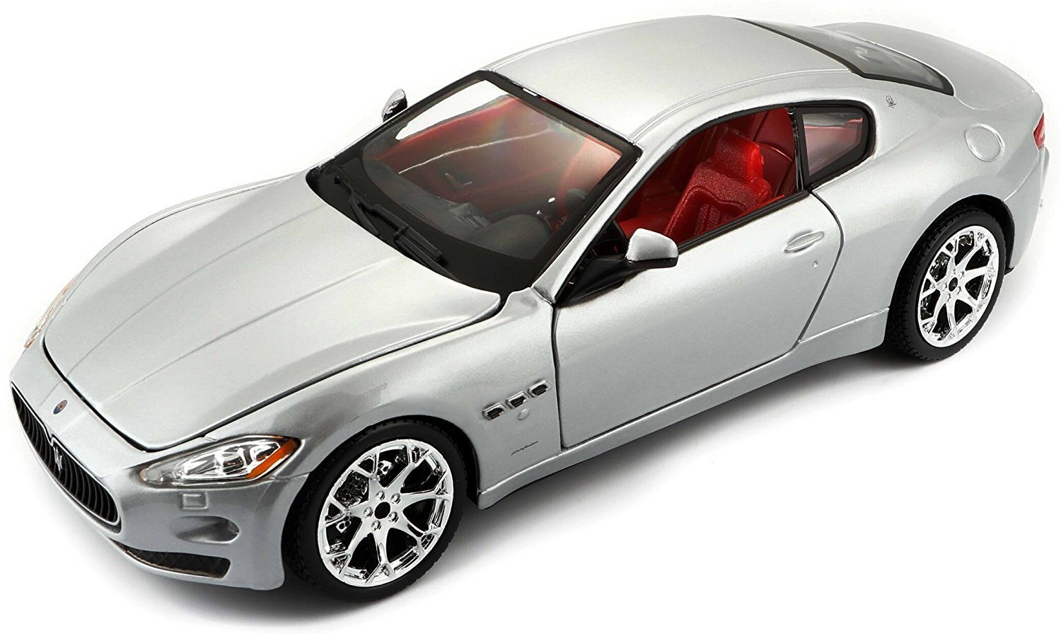 Авто модель Bijoux Maserati Grant Bburago, 1:24 цена | 220.lv