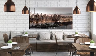 Glezna - Manhattan at Twilight 70x35 cm cena un informācija | Gleznas | 220.lv