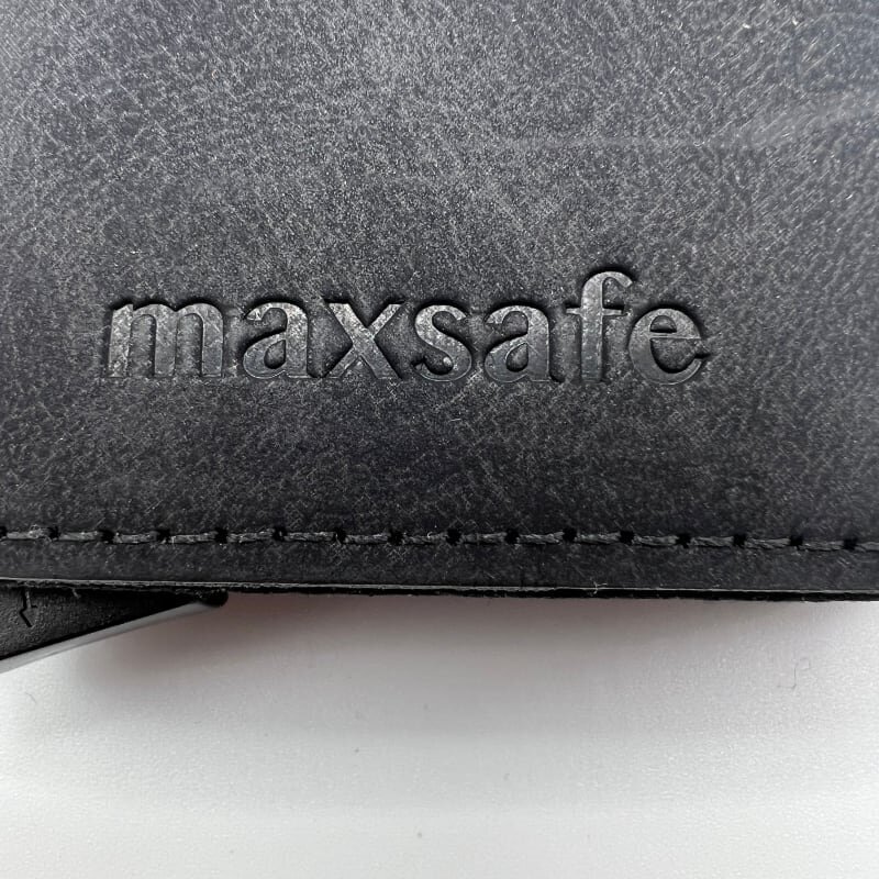 Mini izmēra naudas maks MaxSafe, melnā krāsā цена и информация | Vīriešu maki, karšu maki | 220.lv