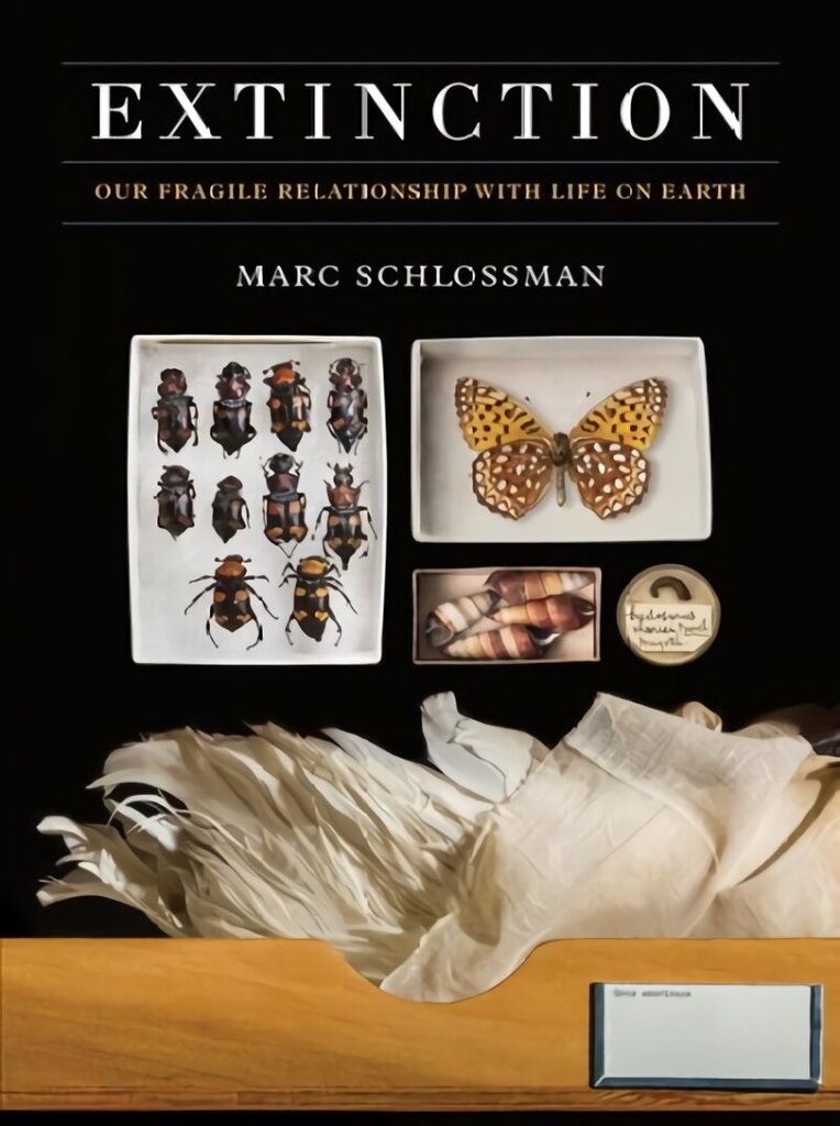 Extinction: Our Fragile Relationship with Life on Earth cena un informācija | Grāmatas par fotografēšanu | 220.lv