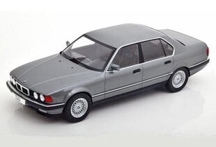 BMW 740i E32 1986 Metallic Grey MCG 1:18 MCG18161 cena un informācija | Kolekcionējamie modeļi | 220.lv