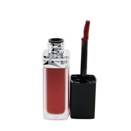 Augsti pigmentēta lūpu krāsa Rouge Dior Forever Liquid 6 ml цена и информация | Lūpu krāsas, balzāmi, spīdumi, vazelīns | 220.lv