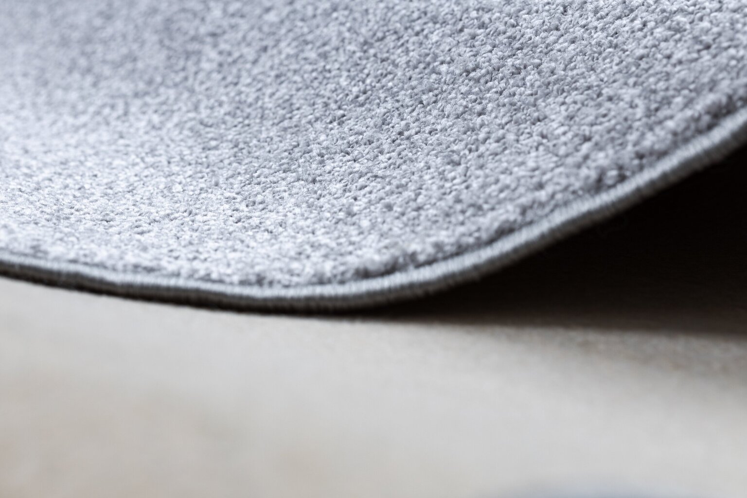 Paklājs - Paklāju segumi SANTA FE sudrabs 92 gluda, viendabīga, vienkrāsains cena un informācija | Paklāji | 220.lv