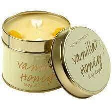 Ароматическая свеча Bomb Cosmetics Vanilla and honey цена и информация | Подсвечники, свечи | 220.lv