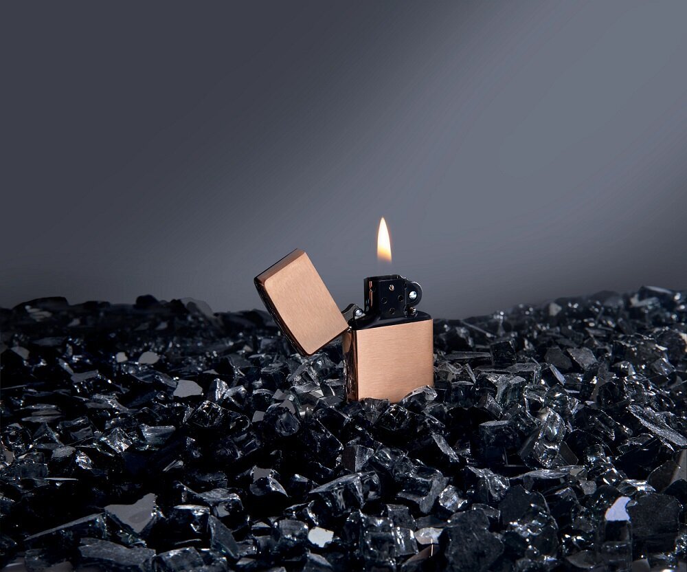 Zippo šķiltavas 48107 Solid Copper cena un informācija | Šķiltavas un aksesuāri | 220.lv