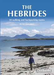 Hebrides: 50 Walking and Backpacking Routes цена и информация | Книги о питании и здоровом образе жизни | 220.lv