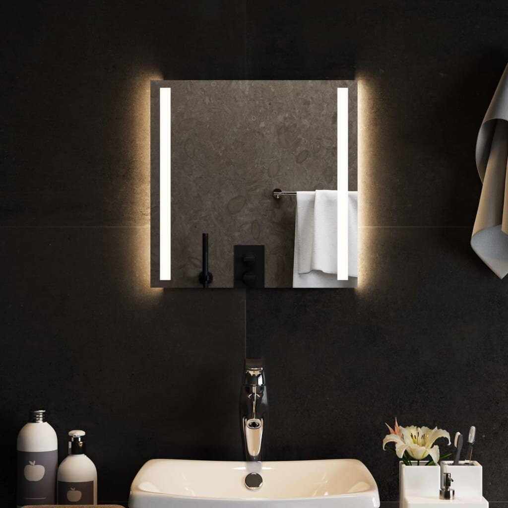 LED vannas istabas spogulis, 40x40cm цена и информация | Spoguļi | 220.lv