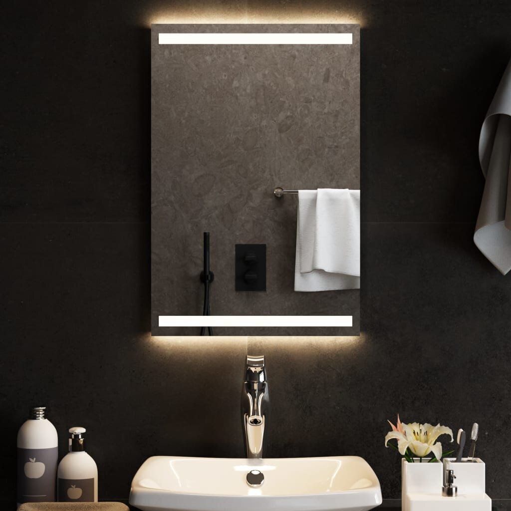 LED vannas istabas spogulis, 40x60cm цена и информация | Spoguļi | 220.lv