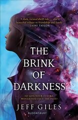 Brink of Darkness цена и информация | Книги для подростков и молодежи | 220.lv