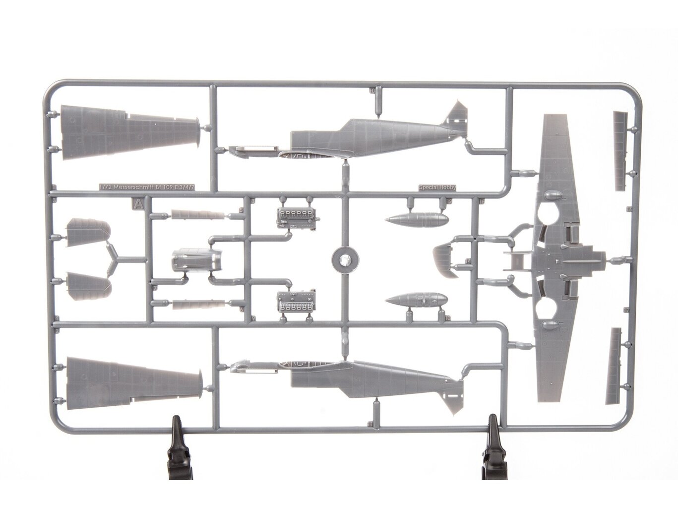 Eduard - Bf 109E-3 ProfiPack edition, 1/72, 7032 cena un informācija | Konstruktori | 220.lv