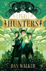 Light Hunters цена и информация | Книги для подростков  | 220.lv