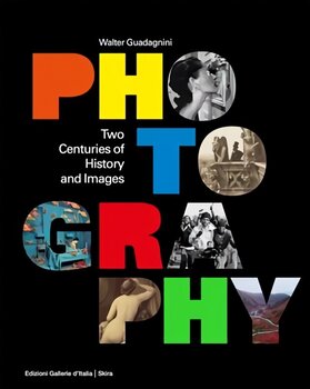Photography: Two Centuries of History and Images цена и информация | Книги по фотографии | 220.lv