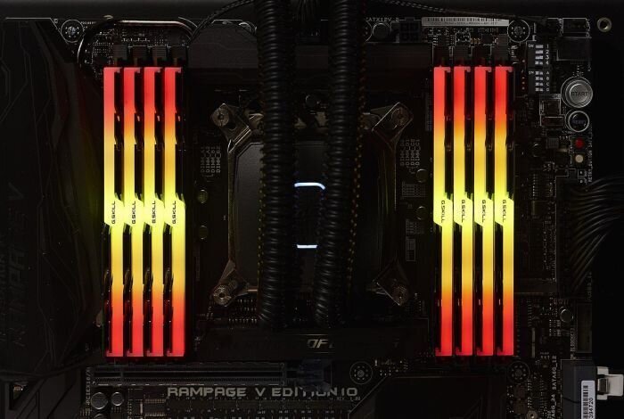 G.Skill Trident Z RGB, 32GB (4x8GB), DDR4, 4000MHz (F4-4000C18Q-32GTZRB) цена и информация | Operatīvā atmiņa (RAM) | 220.lv