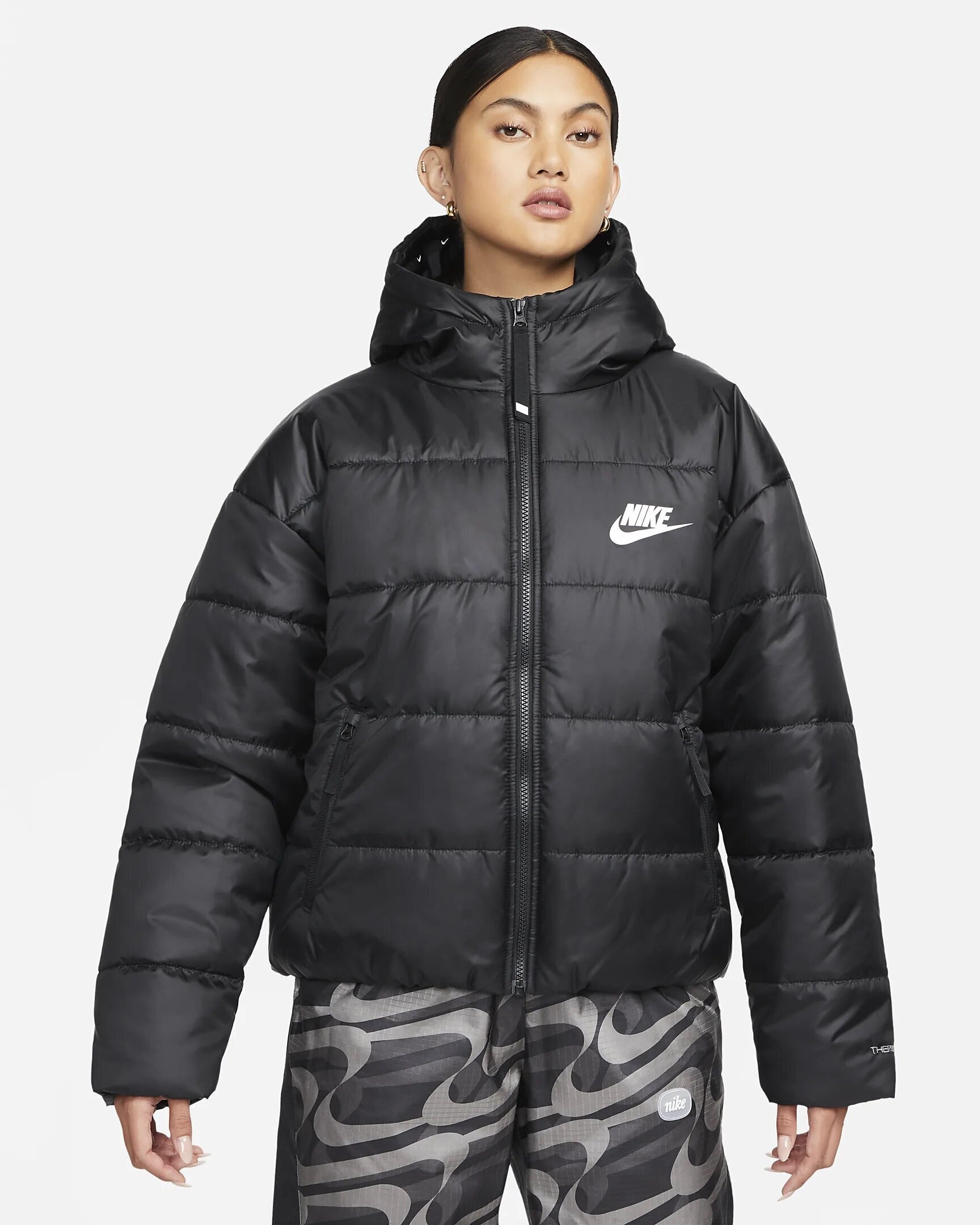 Nike женская куртка NSW SYN TF RPL HD JKT, черная, XXL цена | 220.lv