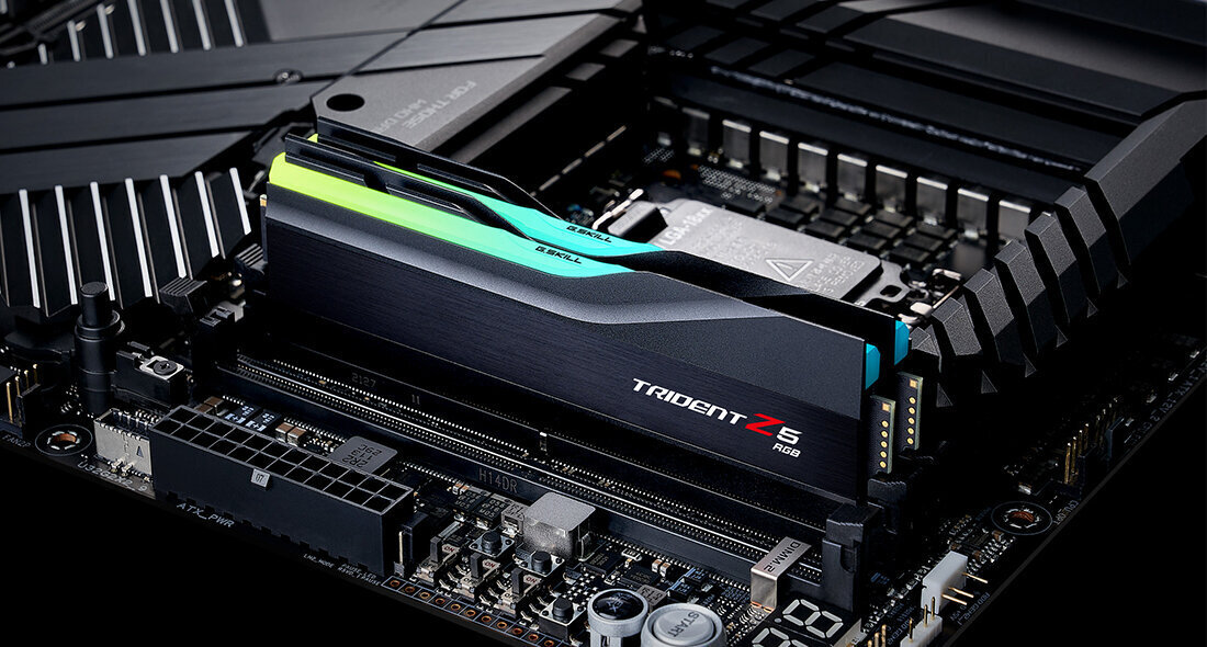 G.Skill Trident Z5 RGB, 32GB (2x16GB), DDR5, 6000MHz, Black (F5-6000J3238F16GX2-TZ5RK) cena un informācija | Operatīvā atmiņa (RAM) | 220.lv