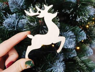 Ziemassvētku koka eglītes rotaļlieta Briedis cena un informācija | Ziemassvētku dekorācijas | 220.lv