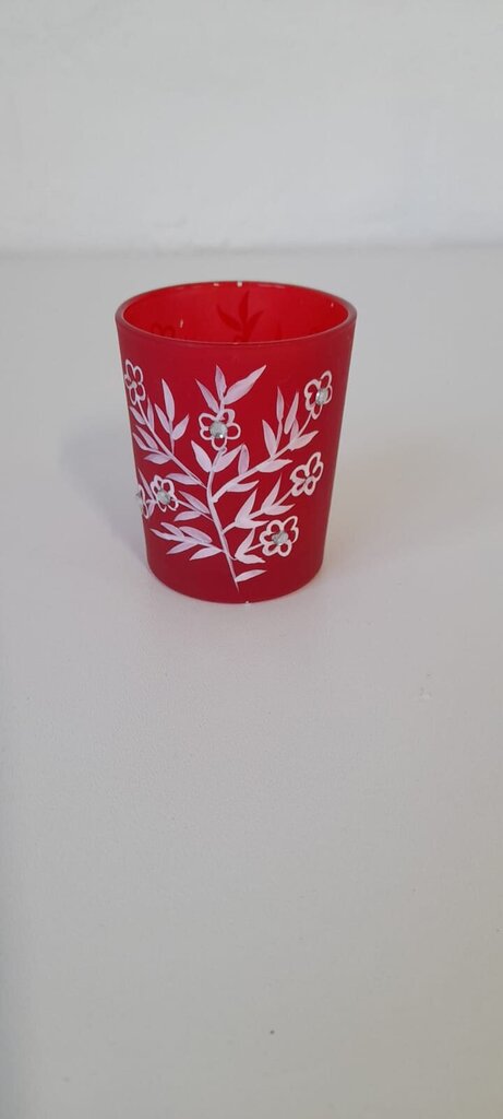 Sarkana stikla svečturis ar krāsotu ziedu ornamentu 4,5 diametrā GP TRUST цена и информация | Sveces un svečturi | 220.lv