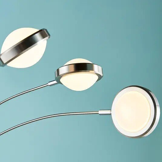 5 spuldžu LED stāvlampa Catriona ar regulatoru цена и информация | Stāvlampas | 220.lv