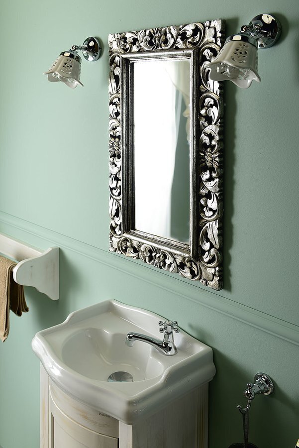 Vannasistabas spogulis, koka rāmis, ar rokām grebts, 60x80 cm, SAMBLUNG sudraba cena un informācija | Vannas istabas spoguļi | 220.lv