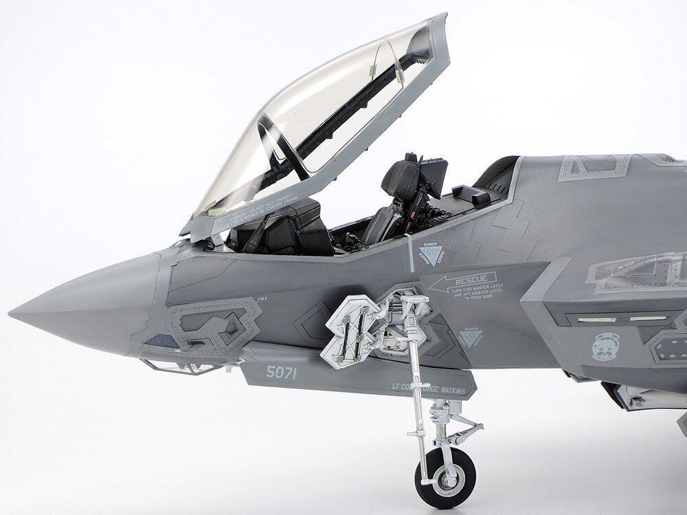 Tamiya - Lockheed Martin F-35A Lightning II, 1/48, 61124 цена и информация | Konstruktori | 220.lv