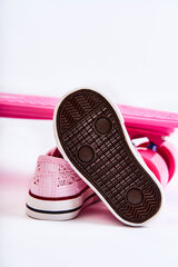 Bērnu kedas ar mežģīnēm Pink Roly-Poly цена и информация | Детская спортивная обувь | 220.lv
