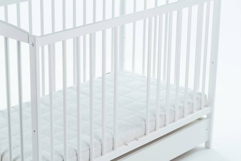 Bērnu gulta - LULAYA DELUX, balta cena un informācija | Zīdaiņu gultas | 220.lv