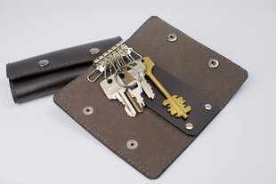 Кожаный кошелек для ключей темно коричневый Loemi цена и информация | Мужские кошельки | 220.lv