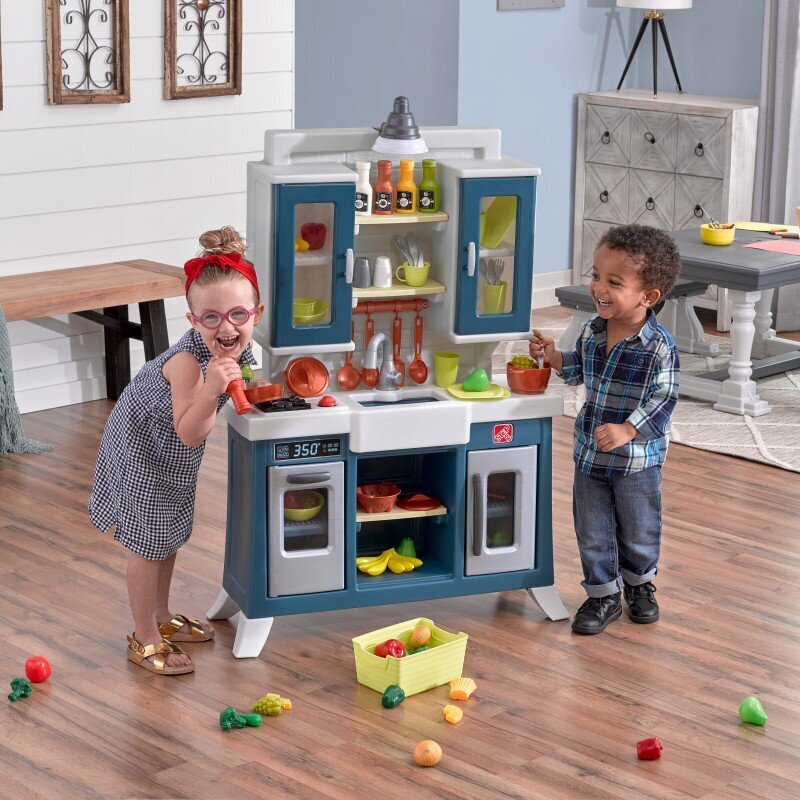Bērnu virtuvīte ar daudziem piederumiem Step2 cena un informācija | Rotaļlietas meitenēm | 220.lv