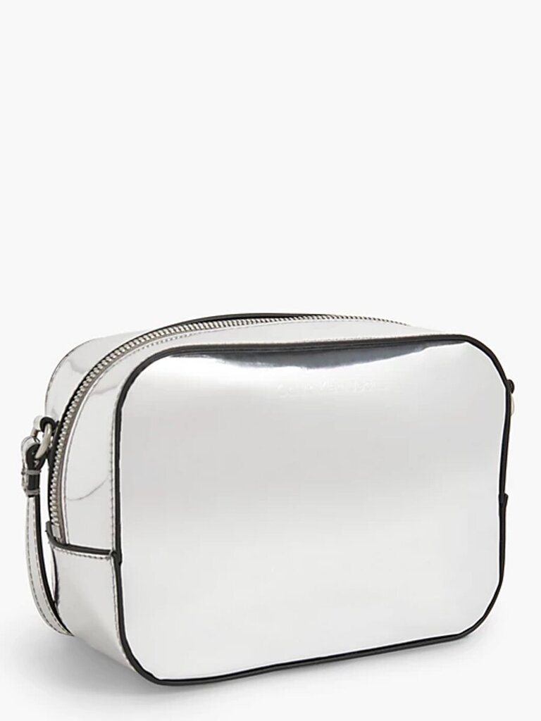 Soma sievietēm CALVIN KLEIN Sculpted Camera Crossbody Sudrabaina 545008785 cena un informācija | Sieviešu somas | 220.lv