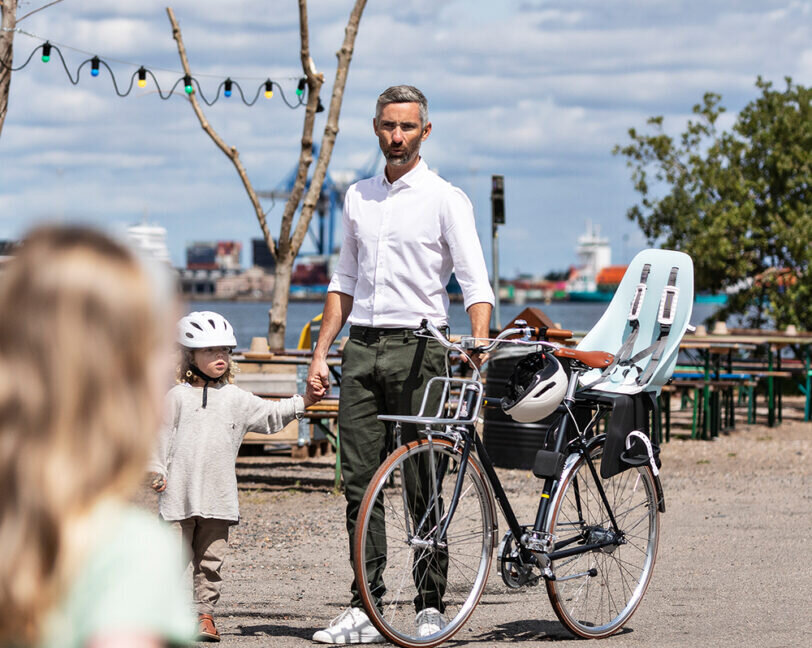 Bērnu krēsls ar rāmja stiprinājumu Urban Iki Aotake Mint Blue + Shinju White cena un informācija | Bērnu velosipēdu sēdeklīši | 220.lv