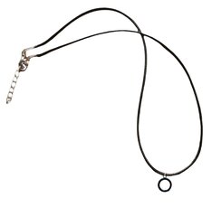 Ожерелье с шармом и плетеным черным кожаным шнуром с застежкой регулируемой длины цена и информация | Украшения на шею | 220.lv