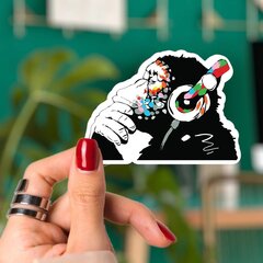 Виниловая наклейка Banksy Monkey Светящийся в темноте стикер - 7,6 х 5,5 см цена и информация | Декоративные наклейки | 220.lv