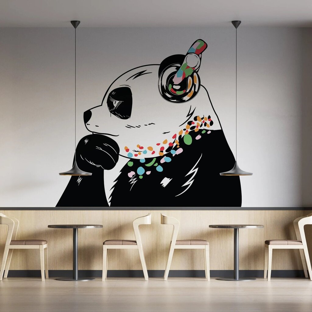 Vinila sienas uzlīme Thinking Panda ar austiņām ar caurspīdīgu fona interjeru — 200 x 137 cm cena un informācija | Dekoratīvās uzlīmes | 220.lv