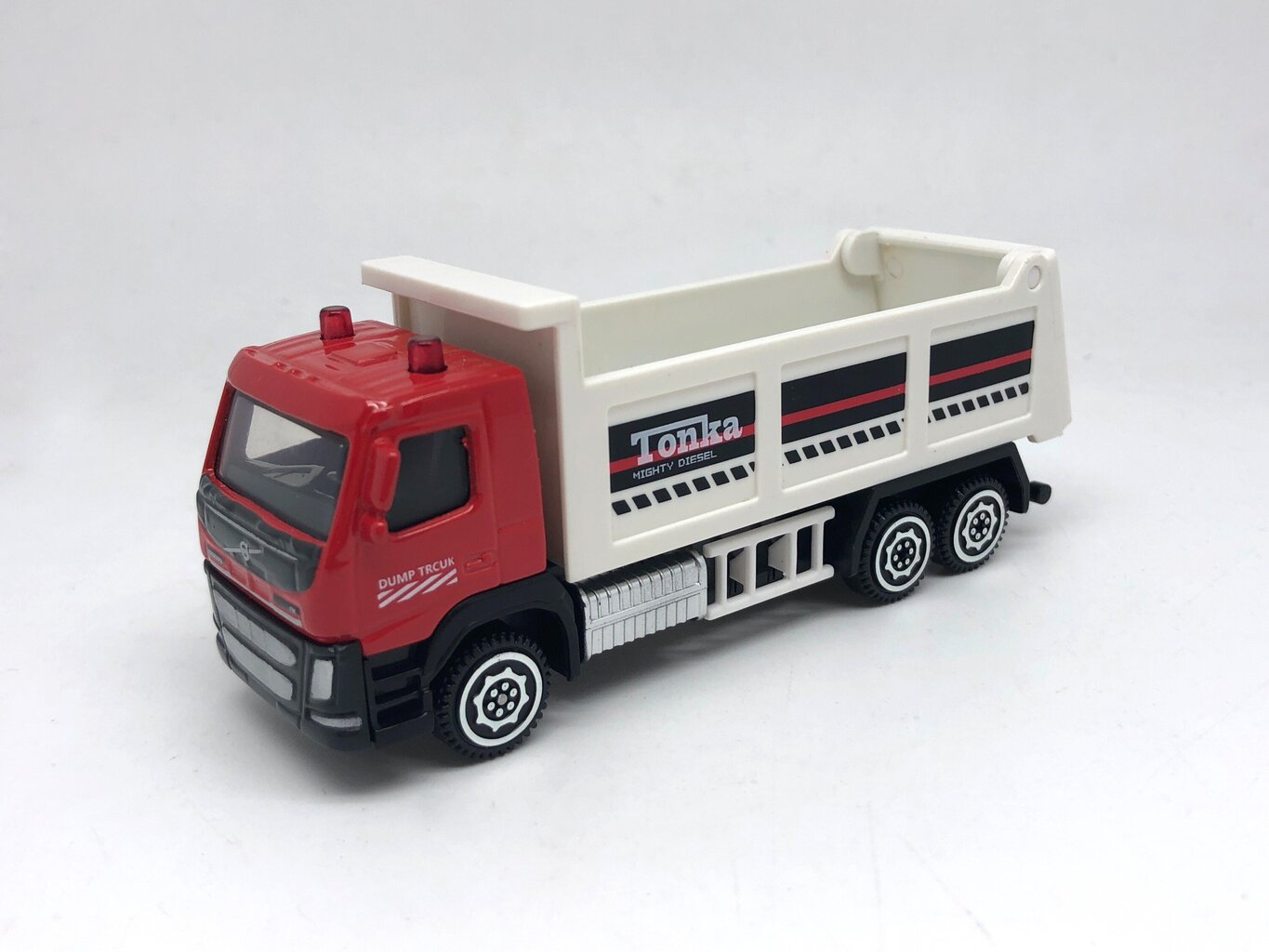 MSZ Miniatūrais modelis Volvo Dump Truck, izmērs 1:72 cena un informācija | Rotaļlietas zēniem | 220.lv