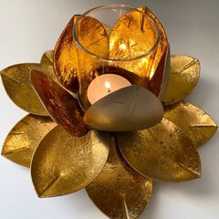 Svečturis - zelta lotosa zieds cena un informācija | Sveces un svečturi | 220.lv