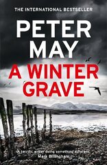 Winter Grave: a chilling new mystery set in the Scottish highlands цена и информация | Фантастика, фэнтези | 220.lv