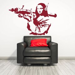 Виниловая наклейка на стену красного цвета Banksy Мона Лиза с оружием Декор интерьера - 120 х 81 см цена и информация | Декоративные наклейки | 220.lv