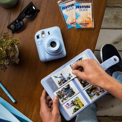 Fujifilm Instax Mini 12, Pastel Blue cena un informācija | Momentfoto kameras | 220.lv