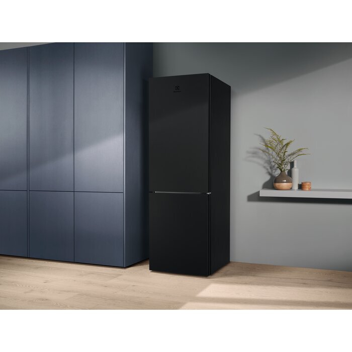 Electrolux LNT7ME32M1 cena un informācija | Ledusskapji | 220.lv