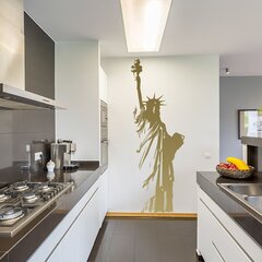 Vinila zelta sienas uzlīme Brīvības statujas Ņujorkas interjera dekors — 180 x 63 cm cena un informācija | Dekoratīvās uzlīmes | 220.lv