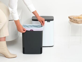 Brabantia atkritumu tvertne, manuāla atvēršana Bo 12 L цена и информация | Miskastes | 220.lv