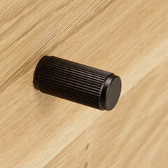 Дубовая тумба Tabb No. 1, Natural Lacquer, черная кнопка ручки цена и информация | Прикроватные тумбочки | 220.lv