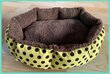 Suņu gulta ar punktiņiem AG602A 35 x 37 cm цена и информация | Suņu gultas, spilveni, būdas | 220.lv