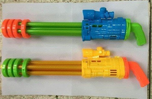Ūdens pistole 56cm zila cena un informācija | Ūdens, smilšu un pludmales rotaļlietas | 220.lv