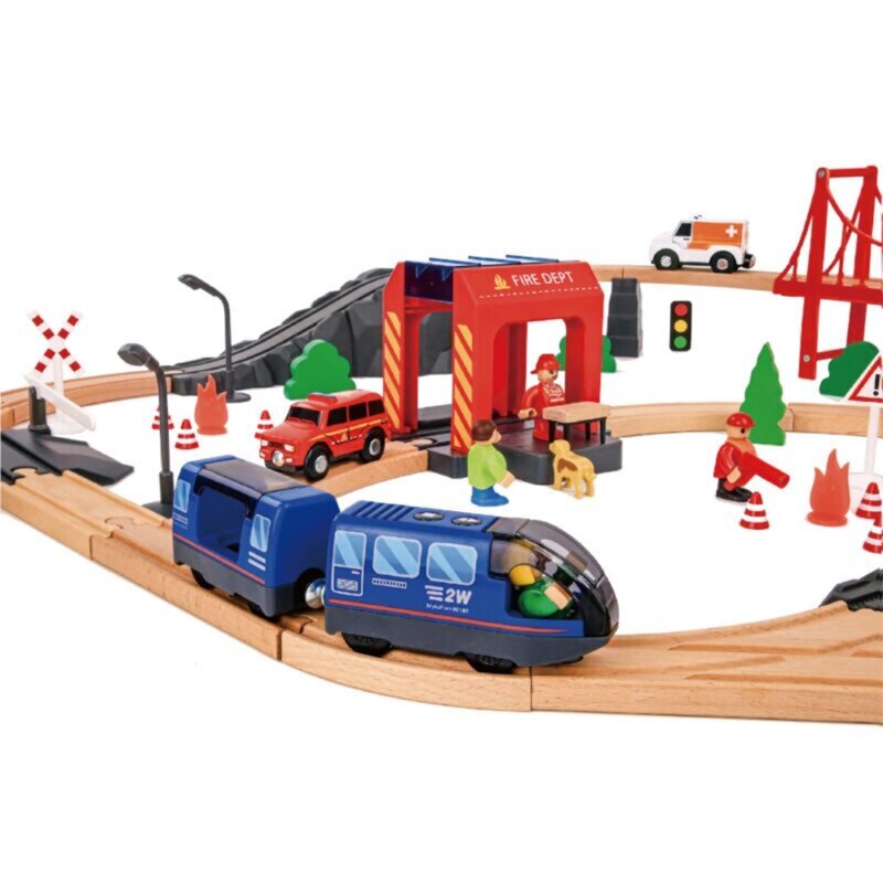 Koka sliežu ceļš ar vilcienu, ugunsdzēsēju staciju, ātro palīdzību 70 gabali, Tooky Toy cena un informācija | Rotaļlietas zēniem | 220.lv