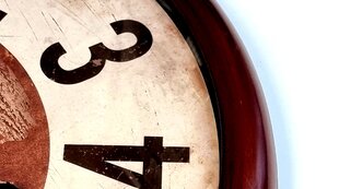 Sienas pulkstenis, 36 cm cena un informācija | Pulksteņi | 220.lv