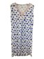 Naktskrekls no viskozes gaišā baltā krāsā ar ziliem un rozā ziediem cena un informācija | Naktskrekli, pidžamas | 220.lv