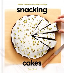 Snacking Cakes: Simple Treats for Anytime Cravings Illustrated edition cena un informācija | Pavārgrāmatas | 220.lv