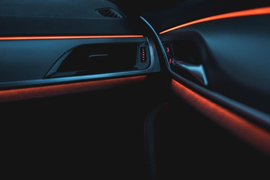 EinParts LED gaismas sloksne auto dekorēšanai 24V - garums 1M, krāsa Violeta cena un informācija | Automašīnas salona daļas | 220.lv